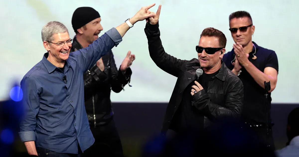 Apple's free U2 "gift" angers many customers