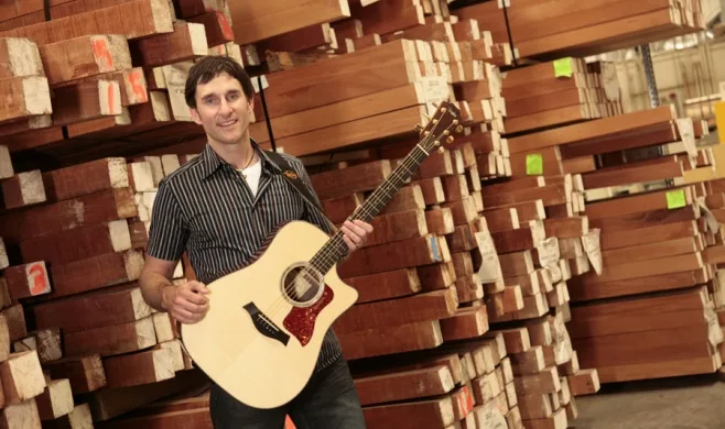 Singer of "United Breaks Guitars" to Visit Taylor Guitars Factory | Taylor Guitars Blog