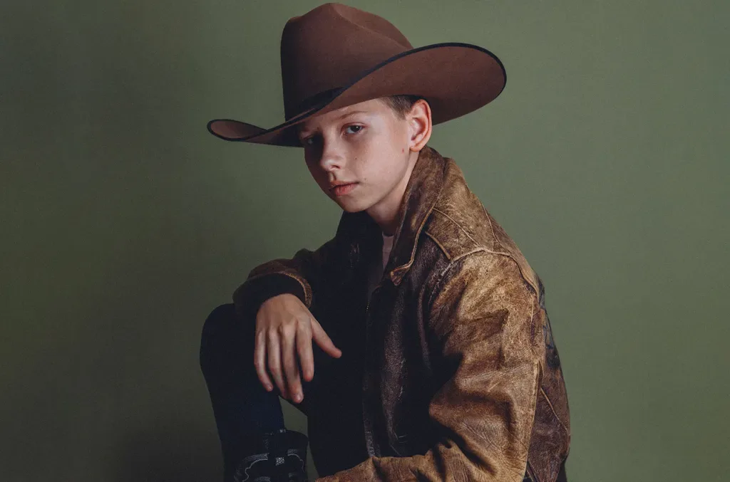 Mason Ramsey in a cowboy hat, Billboard portrait